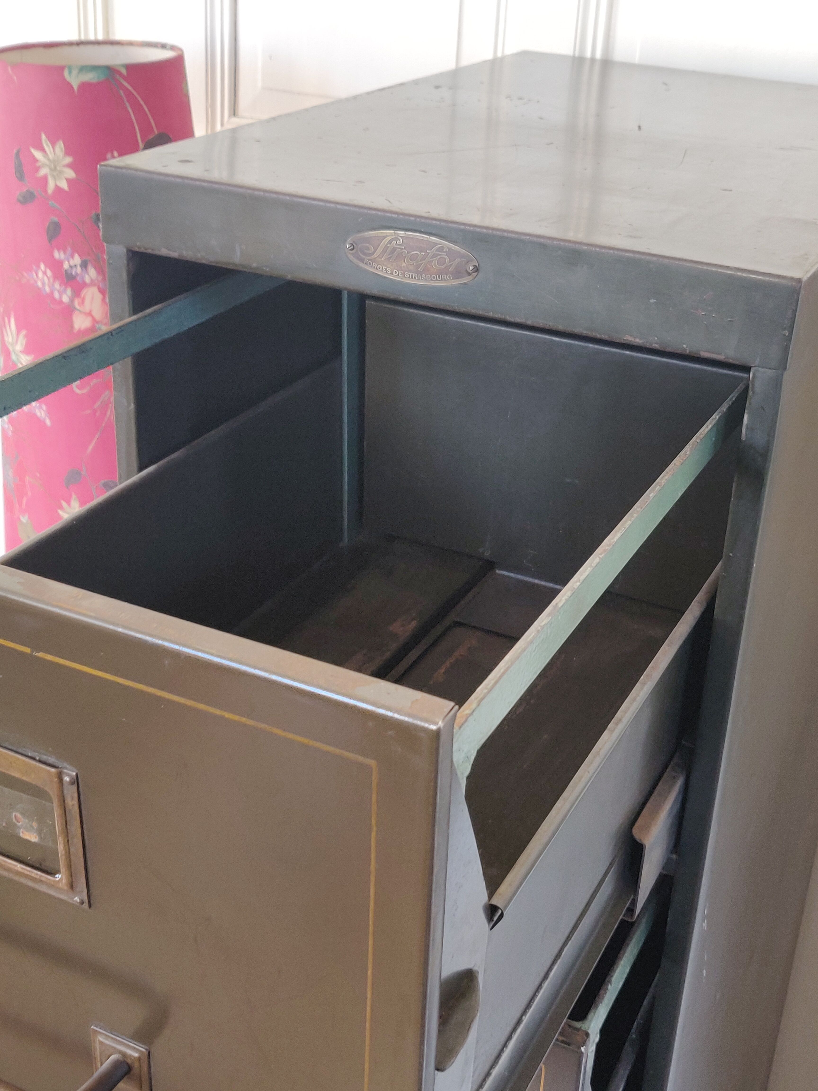 Furniture lockers Strafor