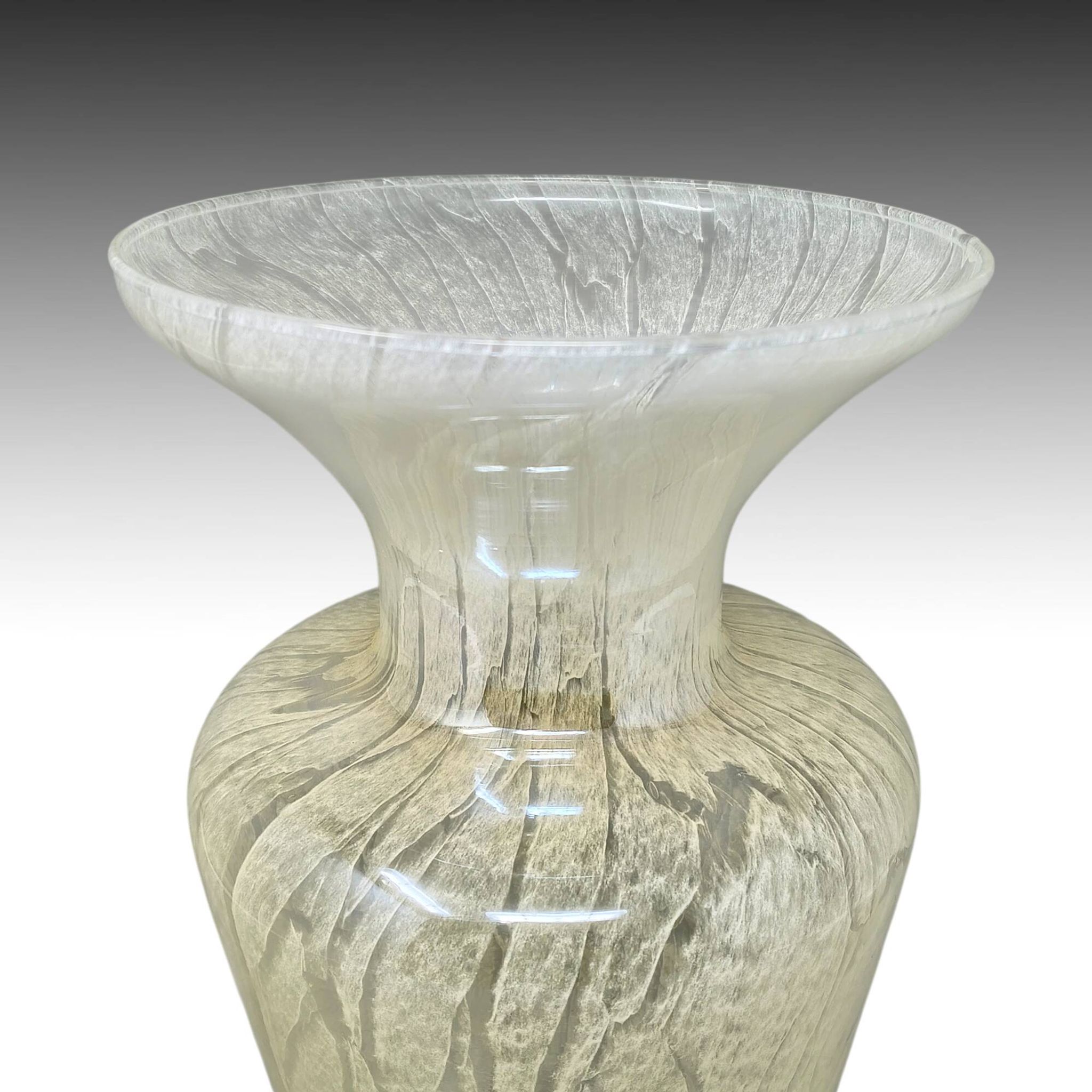 1970s Luxury handcrafted Green Vase in Murano glass by Maestro del Vetro.