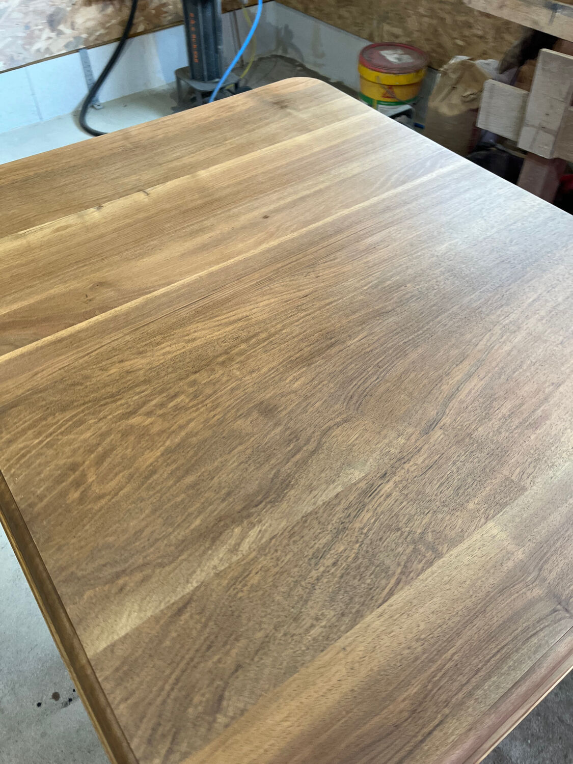 Art Deco table with extensions.