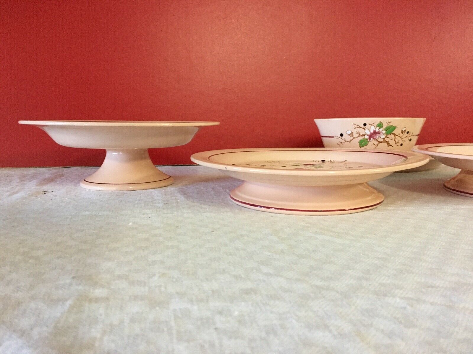 Compotier cuts flat on longwy footouche bankok model