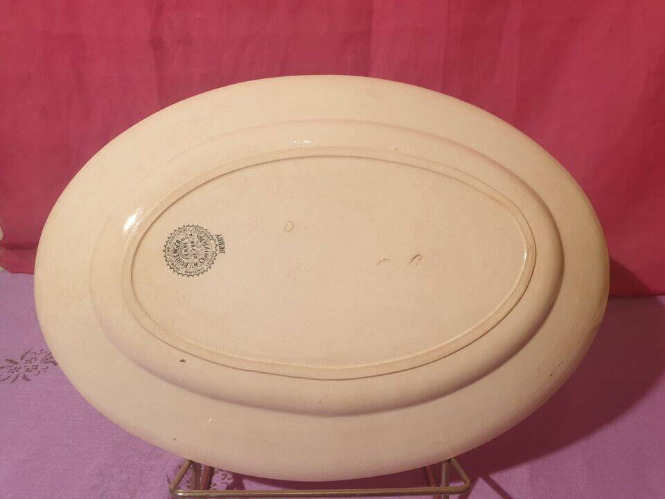 Two oval dishes Boulenger Choisy le Roi Derby Terre de fer
