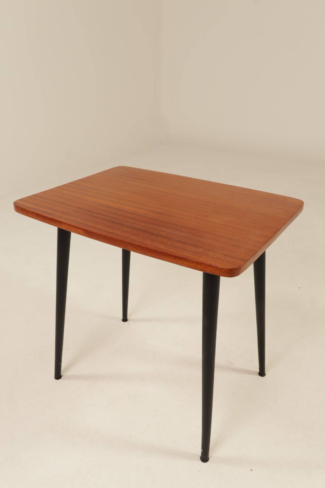Vintage coffee table modern design 1970 mahogny