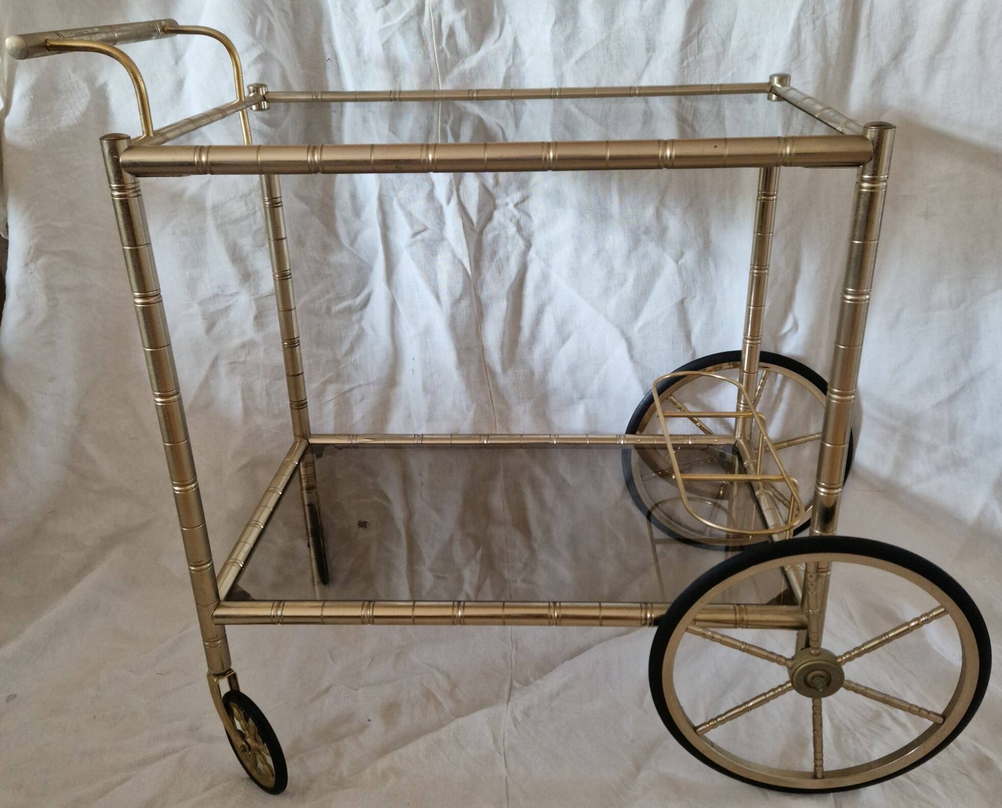 Rolling dessert trolley in gilded brass & glass from the 1970s in the style of Maison Jansen.