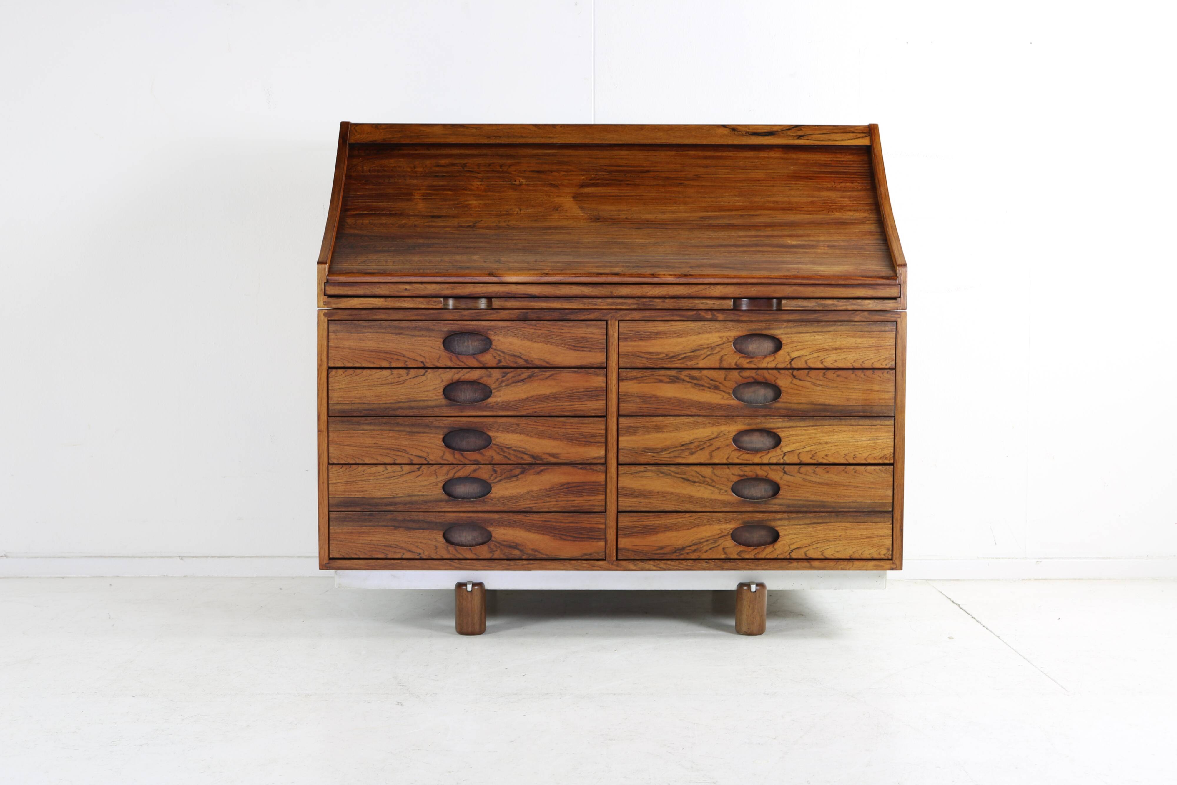 Beautiful italian design secretary desk by Frattini for Bernini