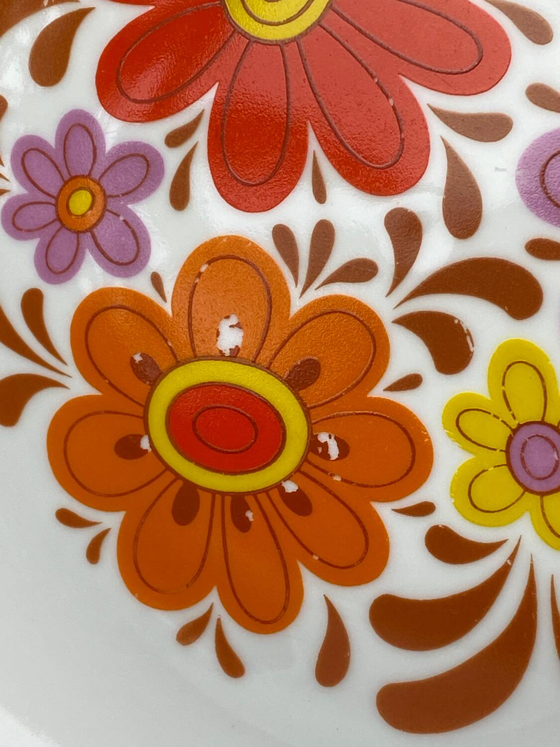 Vintage Bavaria pop plates