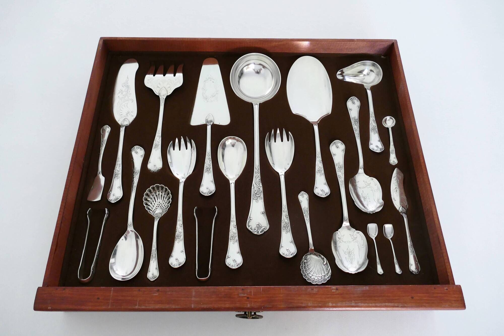 Orfevrerie Wiskemann - Extensive Silver Plated Cutlery Set - 209-piece/12-pax - "N.14 Louis XV"