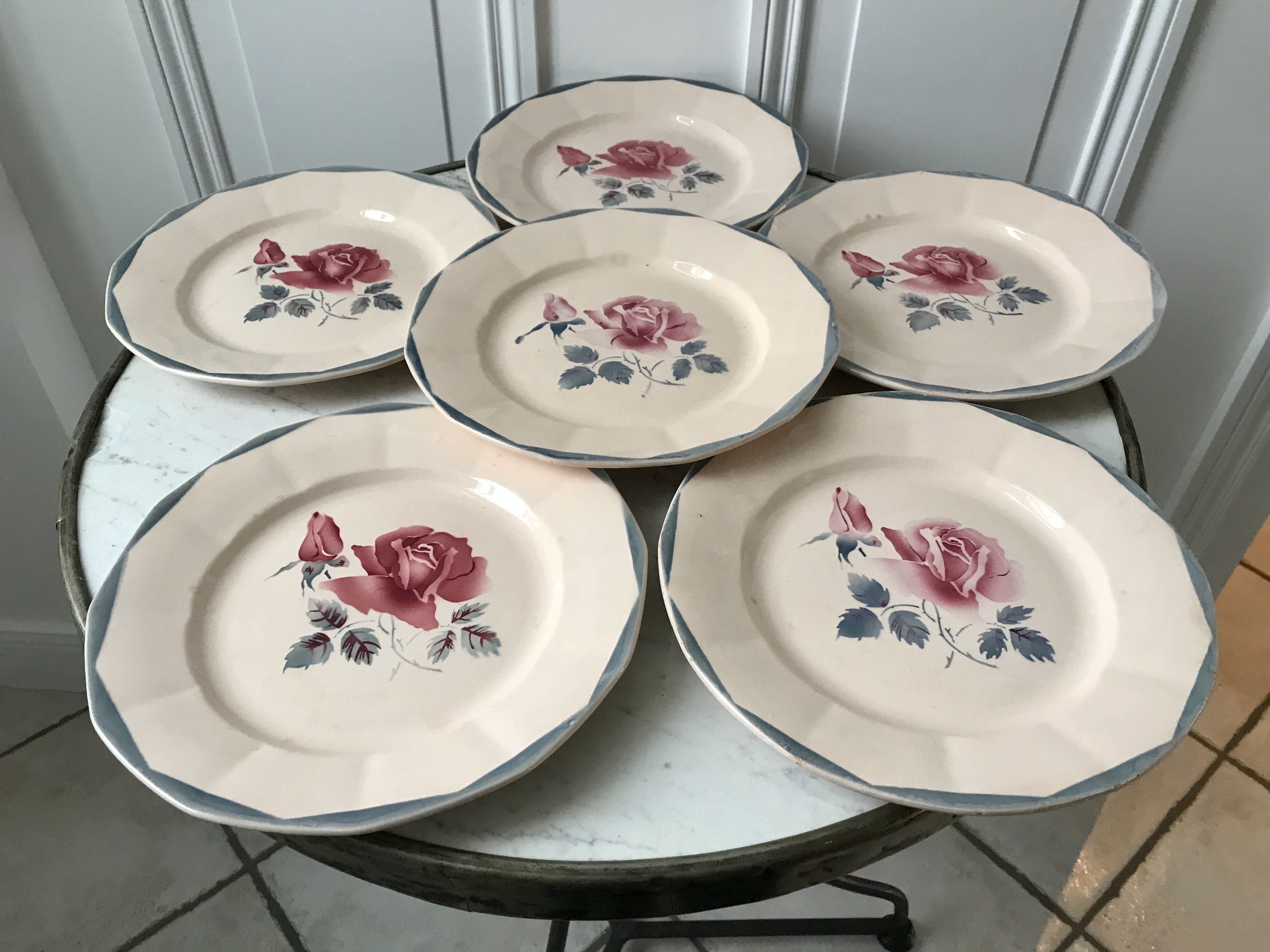 Set of 6 flat plates Digoin Sarreguemines pink and blue flowers 40s