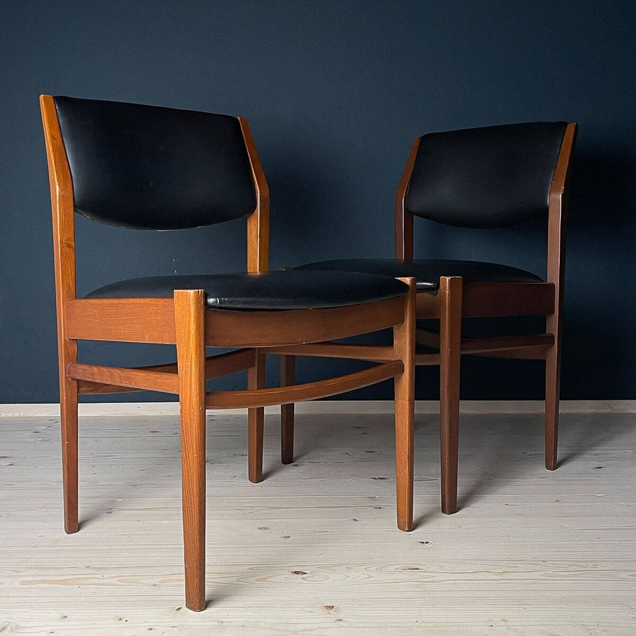 Mid-century dining chair set, Italy, 1970s