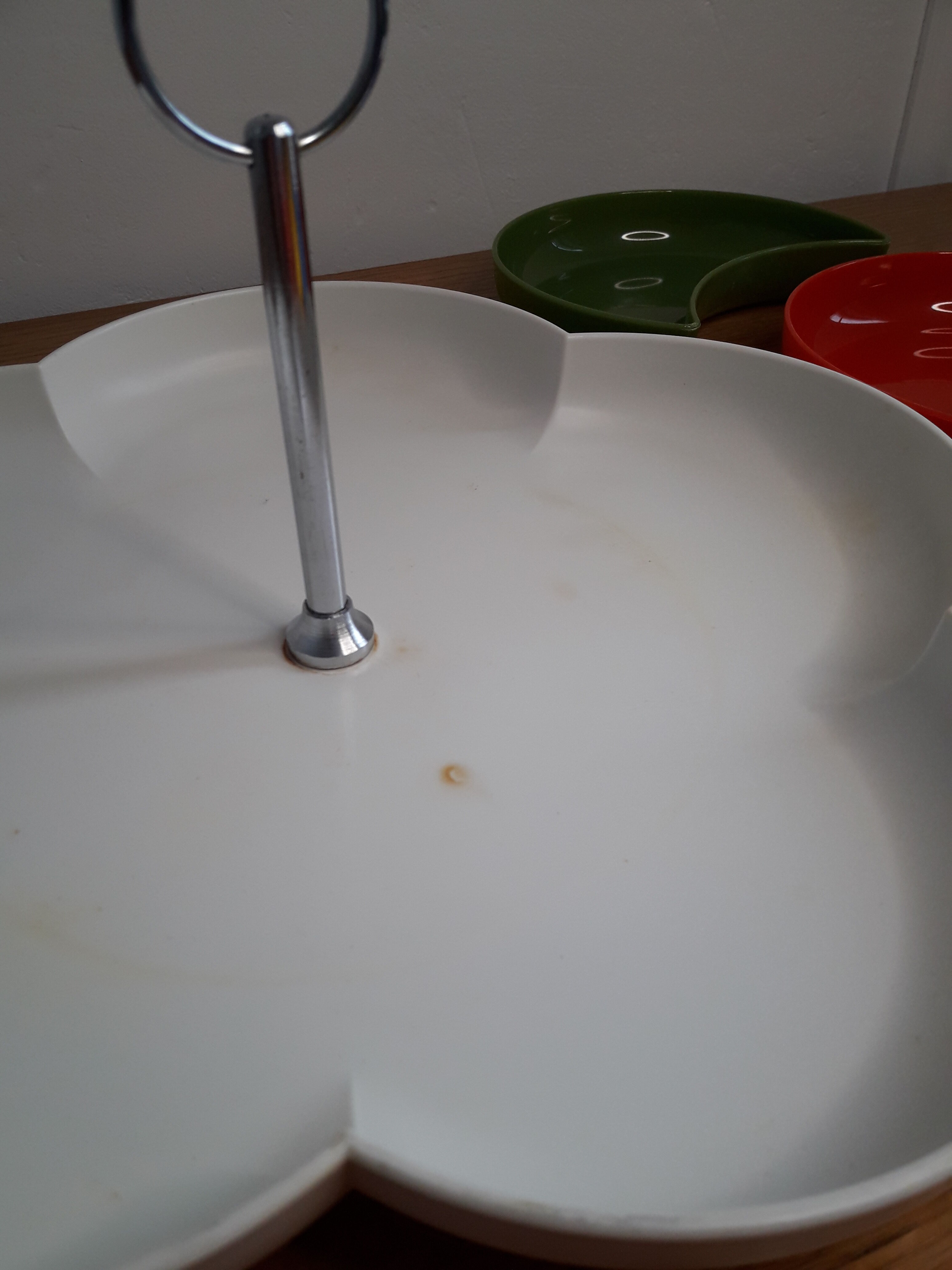 Servant aperitif, 1970