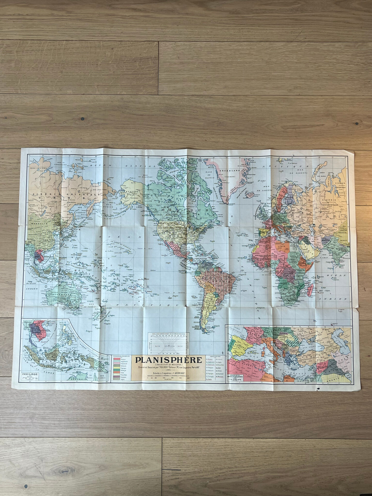 Very large Foldex world map - coloured world map 104x74cm