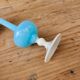 Soliflore en opaline bleue et blanche
