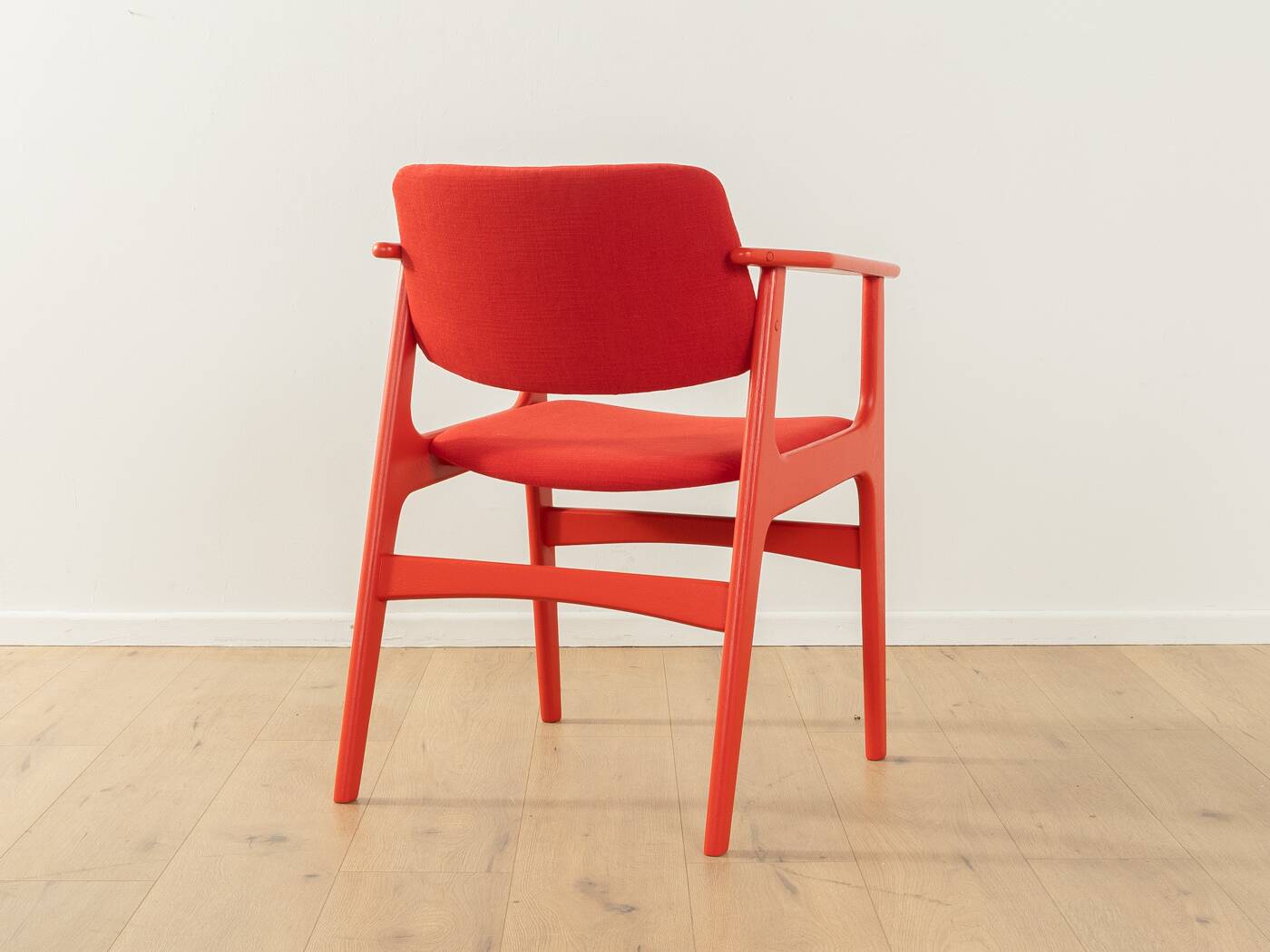 Fauteuil monochrome rouge des années 1960, Danemark