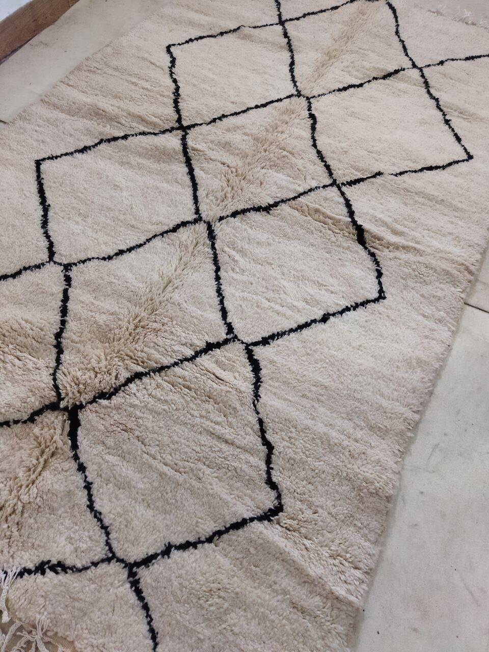 Handmade Moroccan Berber Rug 255 X 150 CM