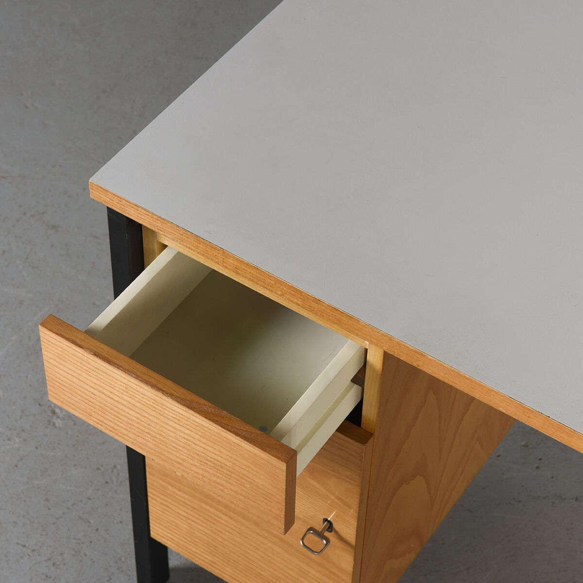 1960 office in metal and wood