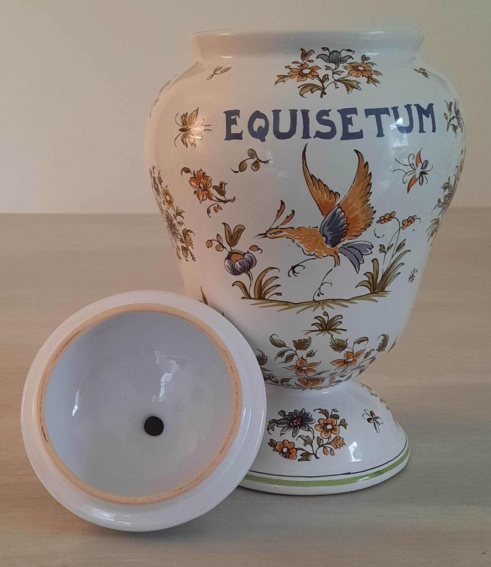 Apothecary pot "equisetum" in faience of moustiers