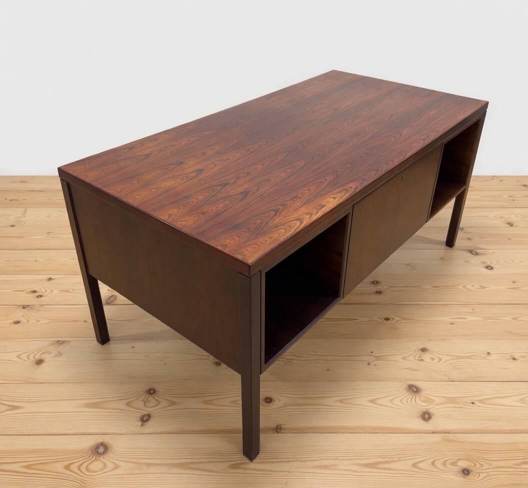 Gunni Omann Model 77 Rosewood Desk, 1960s.