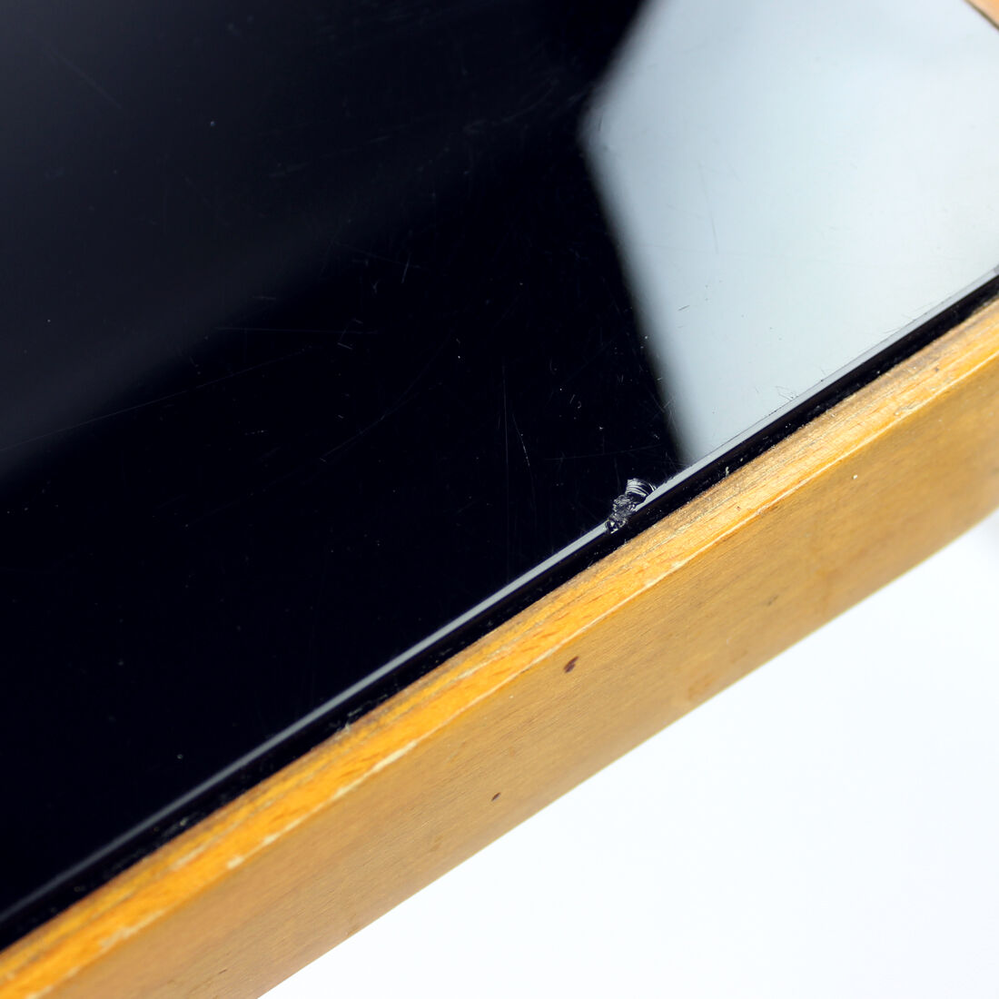 Table basse du milieu du siècle en chêne et verre noir, Tchécoslovaquie des années 1960