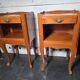 Paire de tables de chevet style Louis XV en merisier