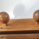 Wall-mounted coat rack with 3 ball hooks in solid pine – Scandinavian design