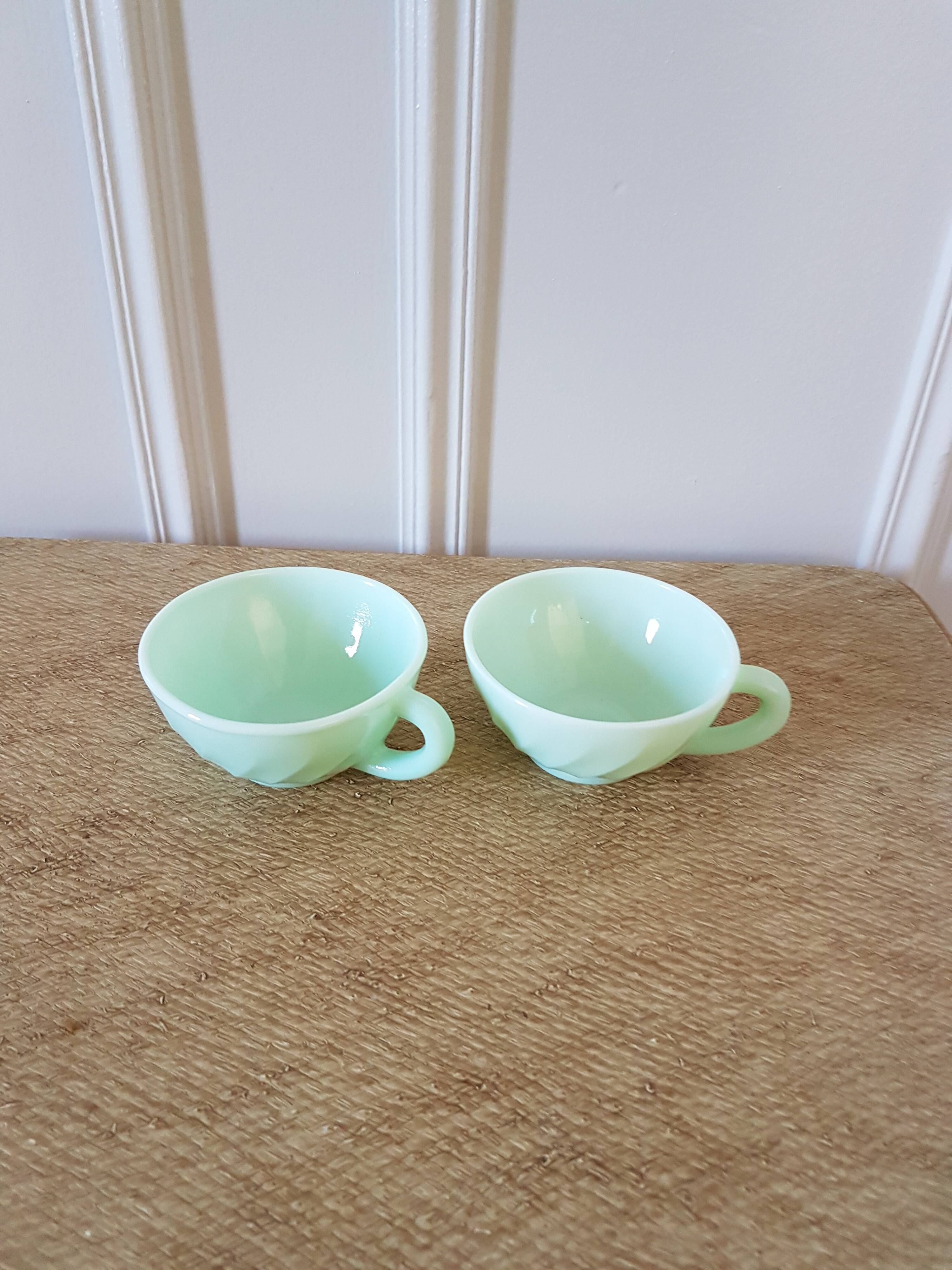 Duo of coffee cups