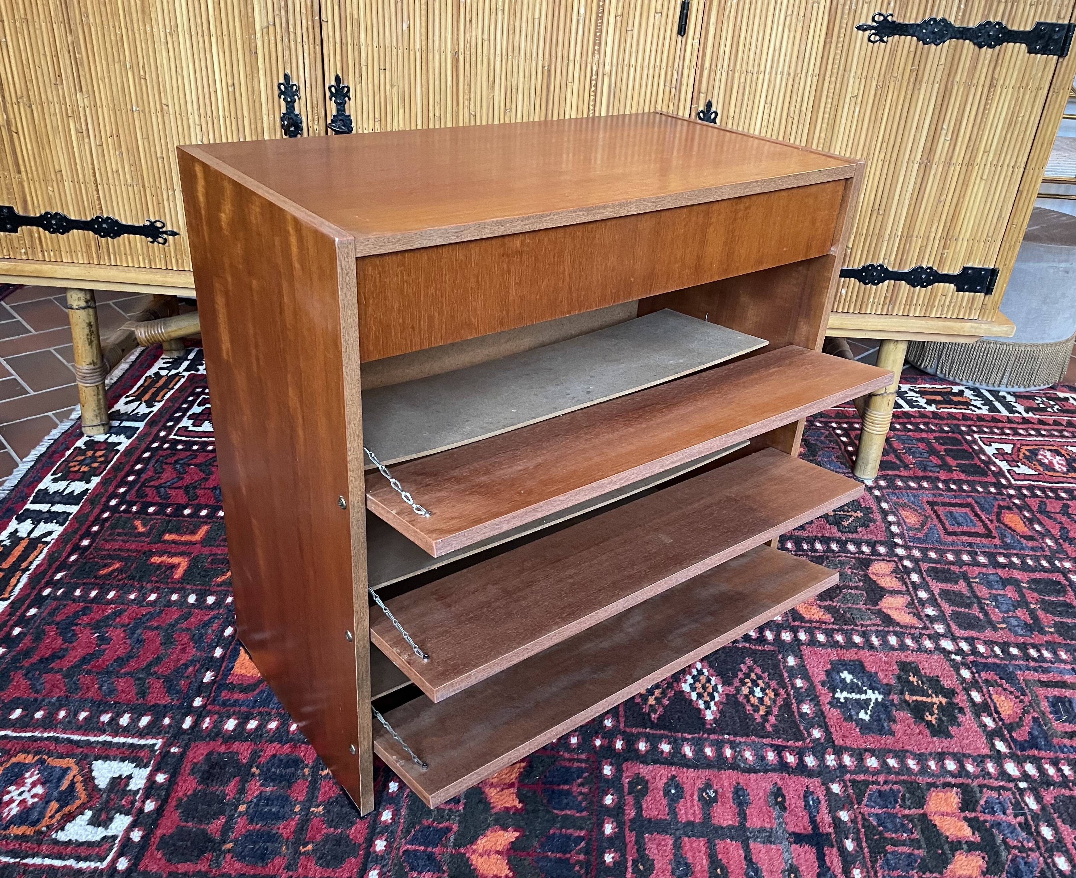 Meuble à chaussures