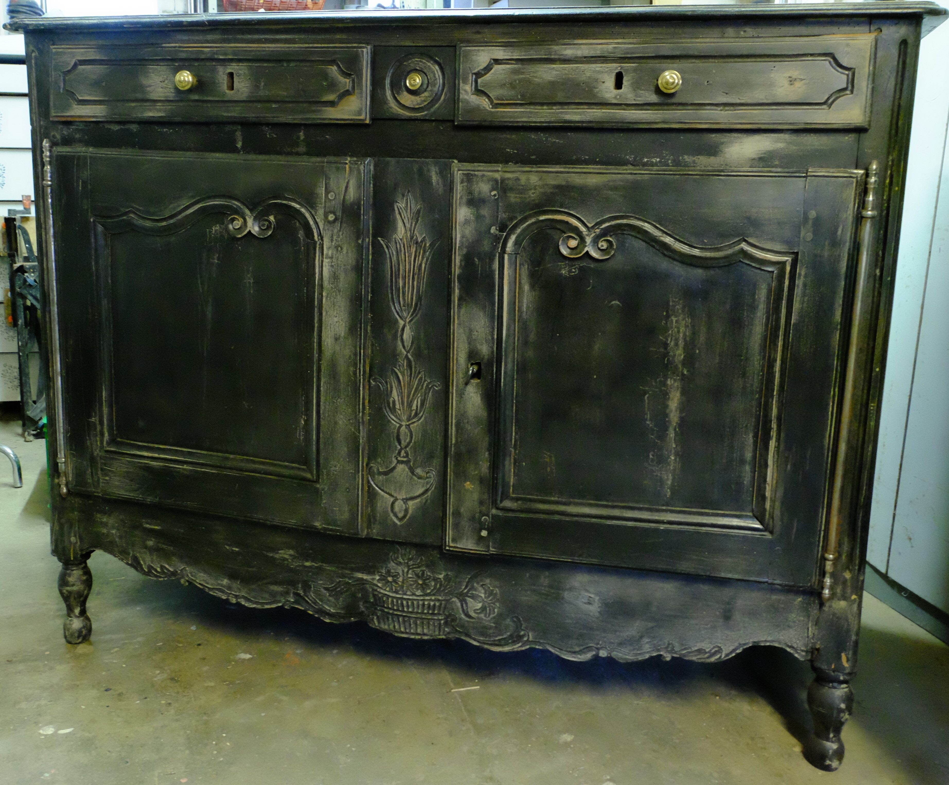 Sideboard in patinated solid oak
