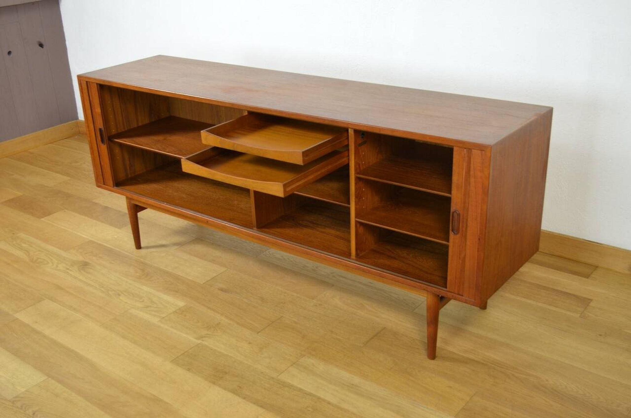 Enfilade danoise en teck par Arne Vodder modèle OS37 / Sibast 1960