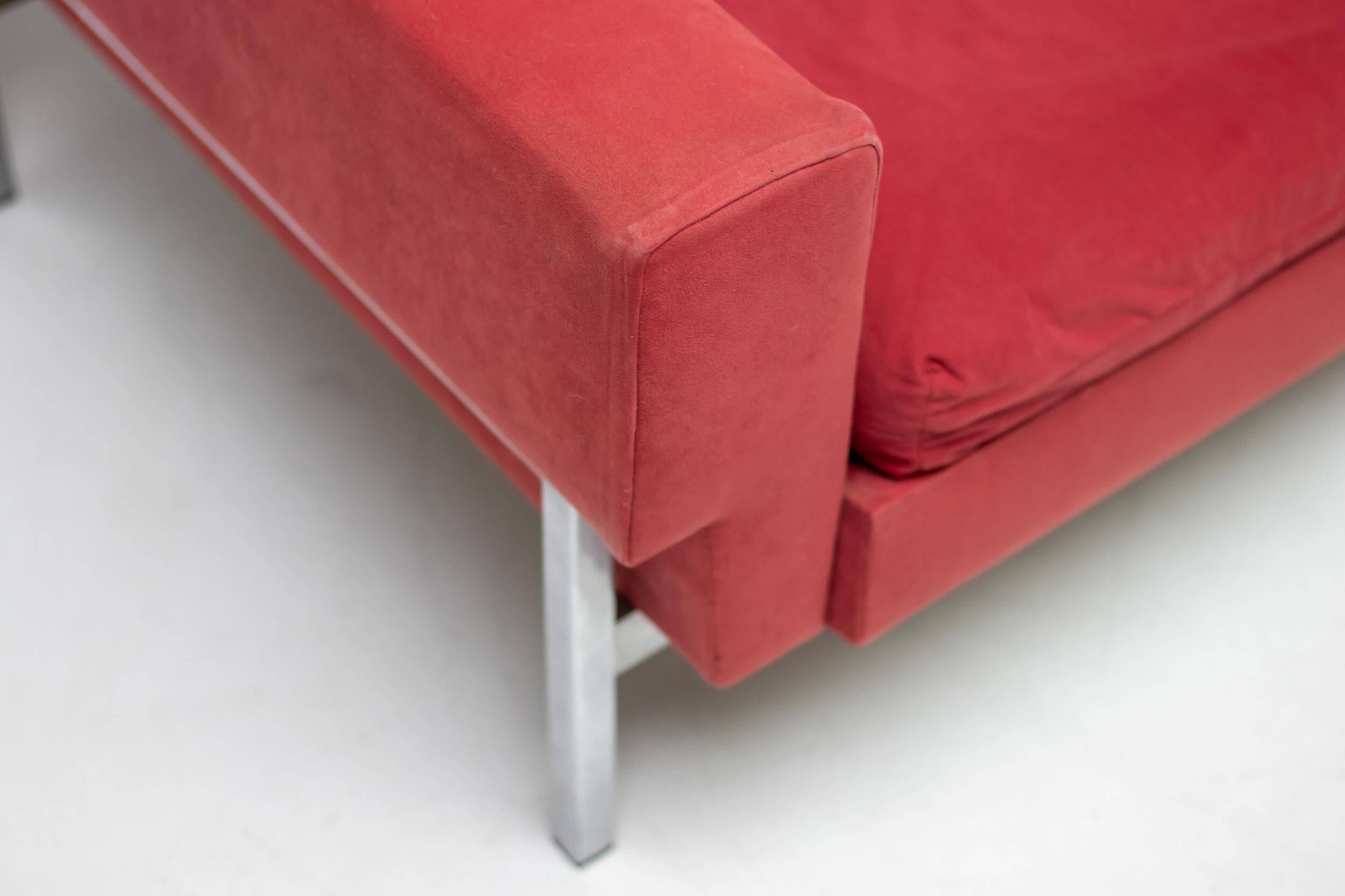 Red Kiushu armchairs by Saporiti characteristic of mid-20th century Italian modern design.