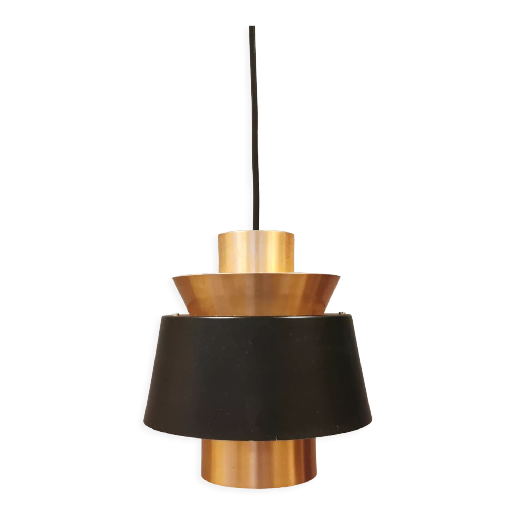 Suspension, modèle P254 conçue par Jørn Utzon