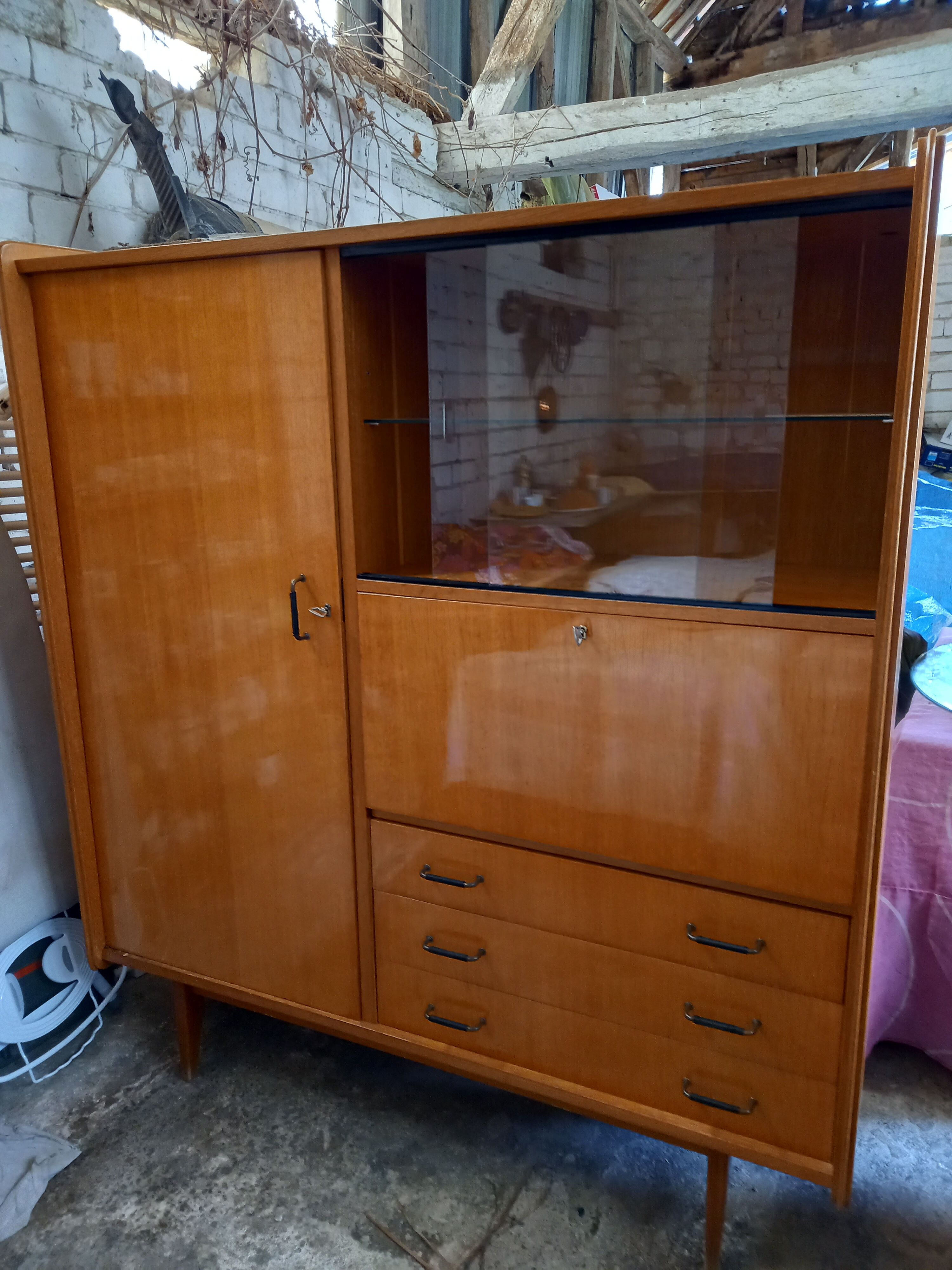 Wardrobe / Showcase / Secretary 50s / 60s