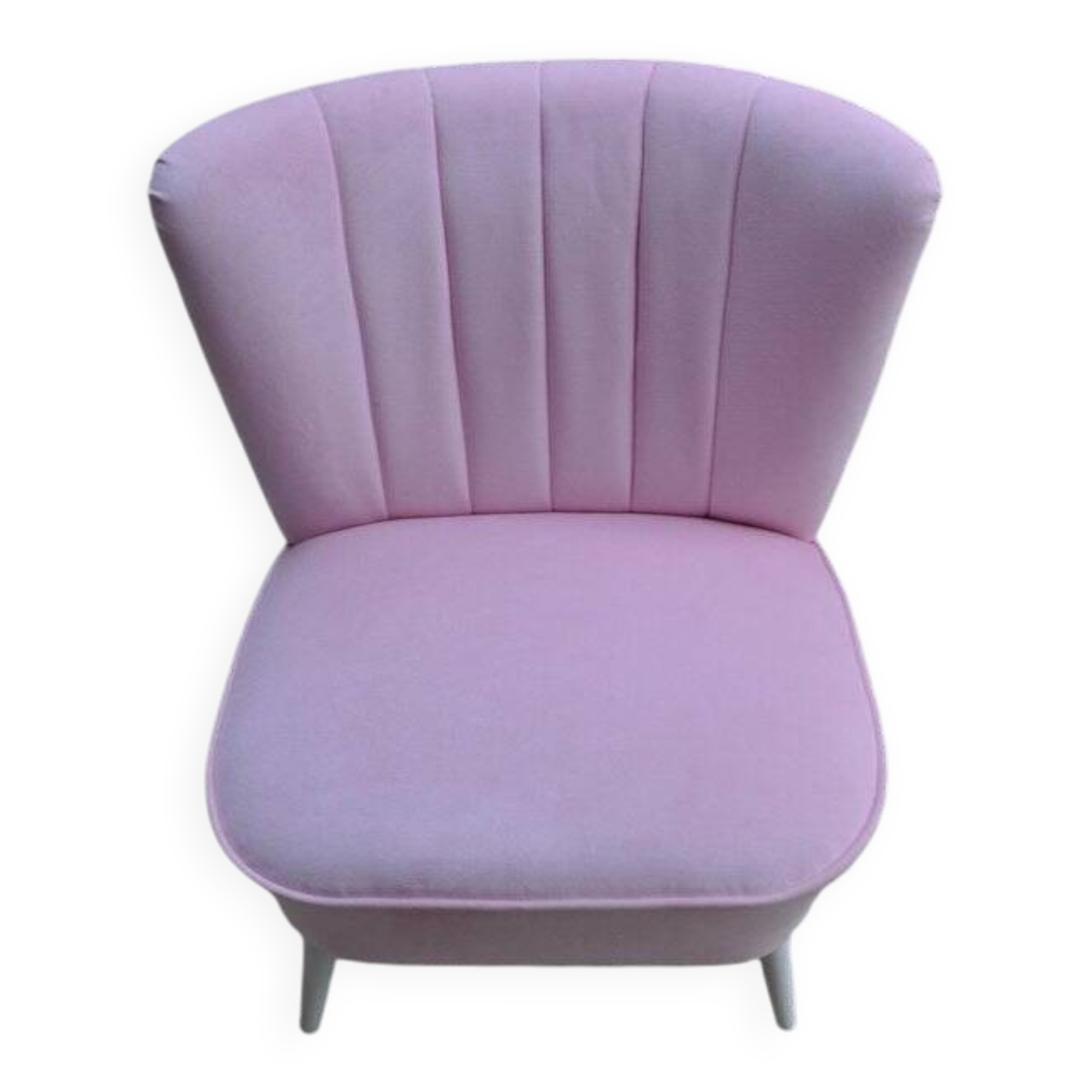 Mid-century cocktail chair in pink solid beech, 1950s compact fluted backrest.