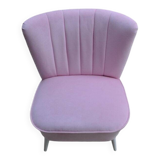 Mid-century cocktail chair in pink solid beech, 1950s compact fluted backrest.