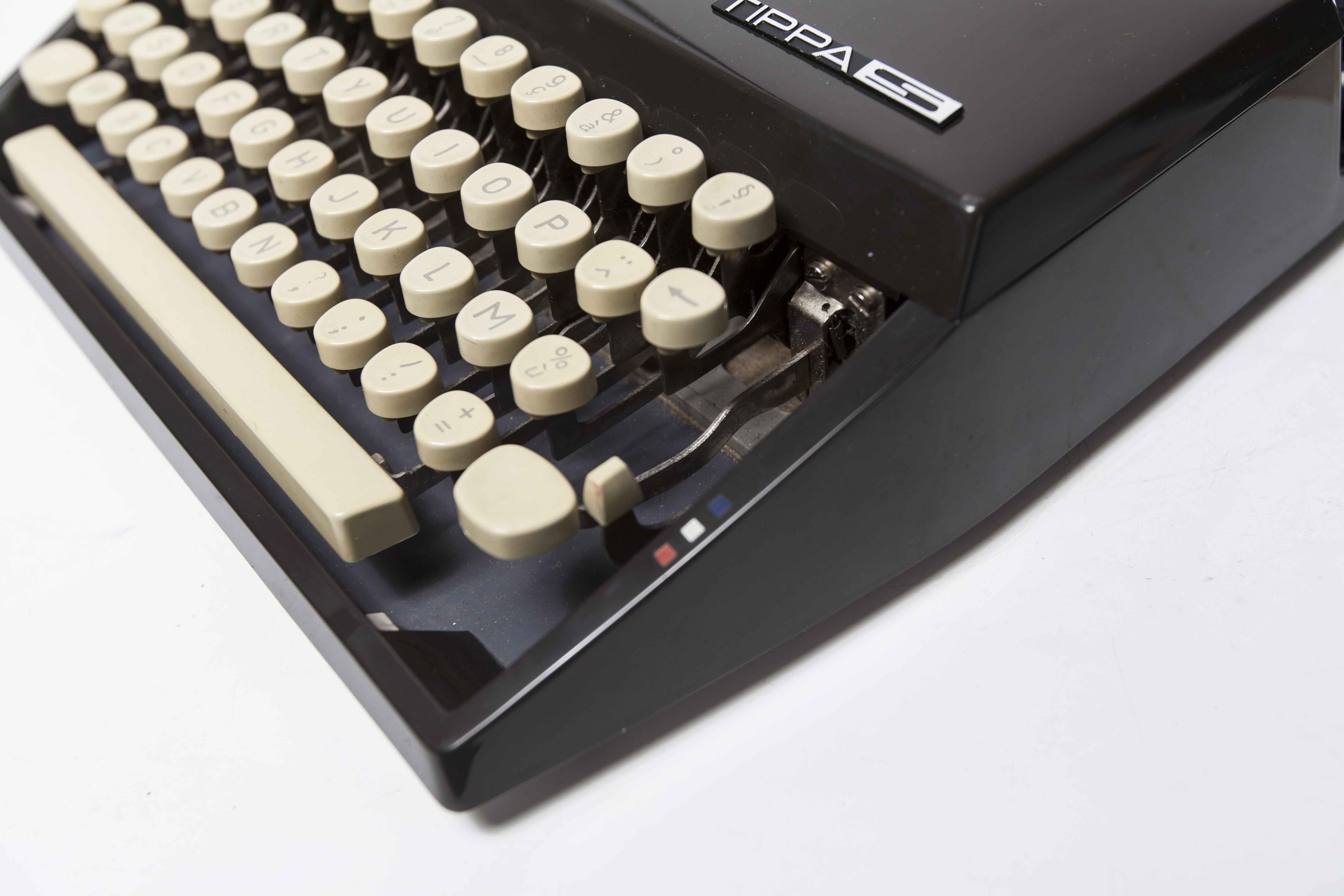Revised Adler Tippa S typewriter and new ribbon