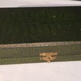 Fish service box