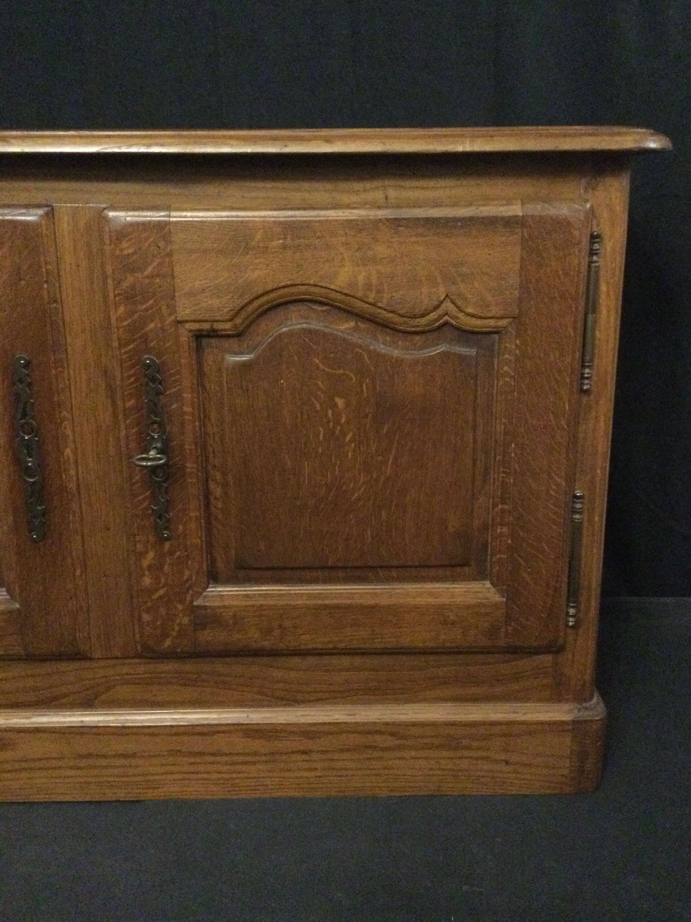 Buffet bas deux portes meuble tv