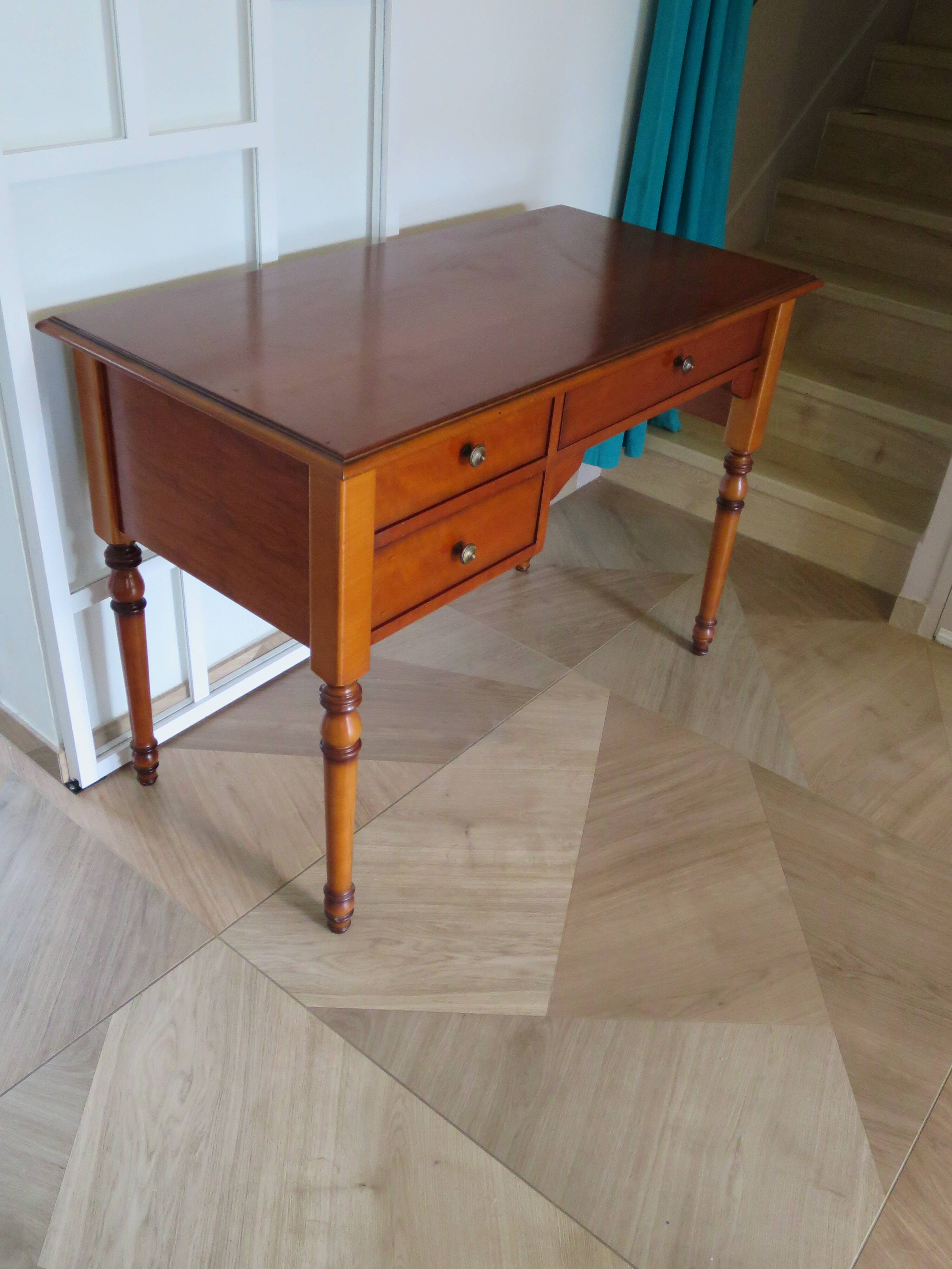 Small minister's desk - 3 drawers - cherry wood - Louis Philippe style