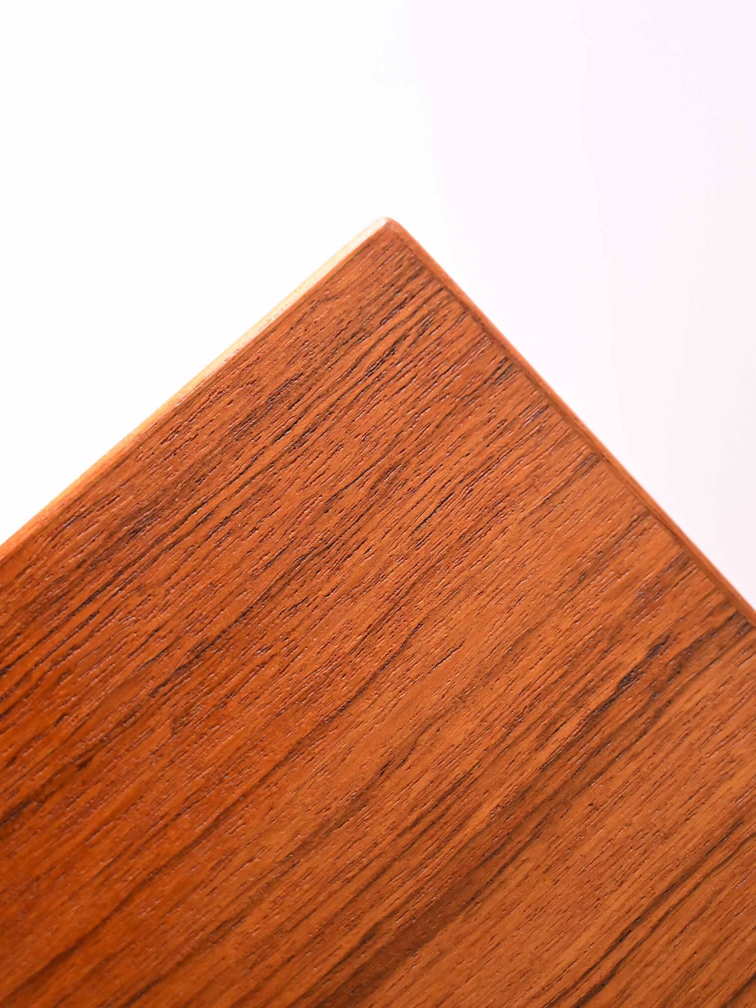 Classeur vintage avec portes à tambour