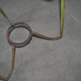 Vintage green circular iron jardinière from Hungary, 1940s, with a tripod base.