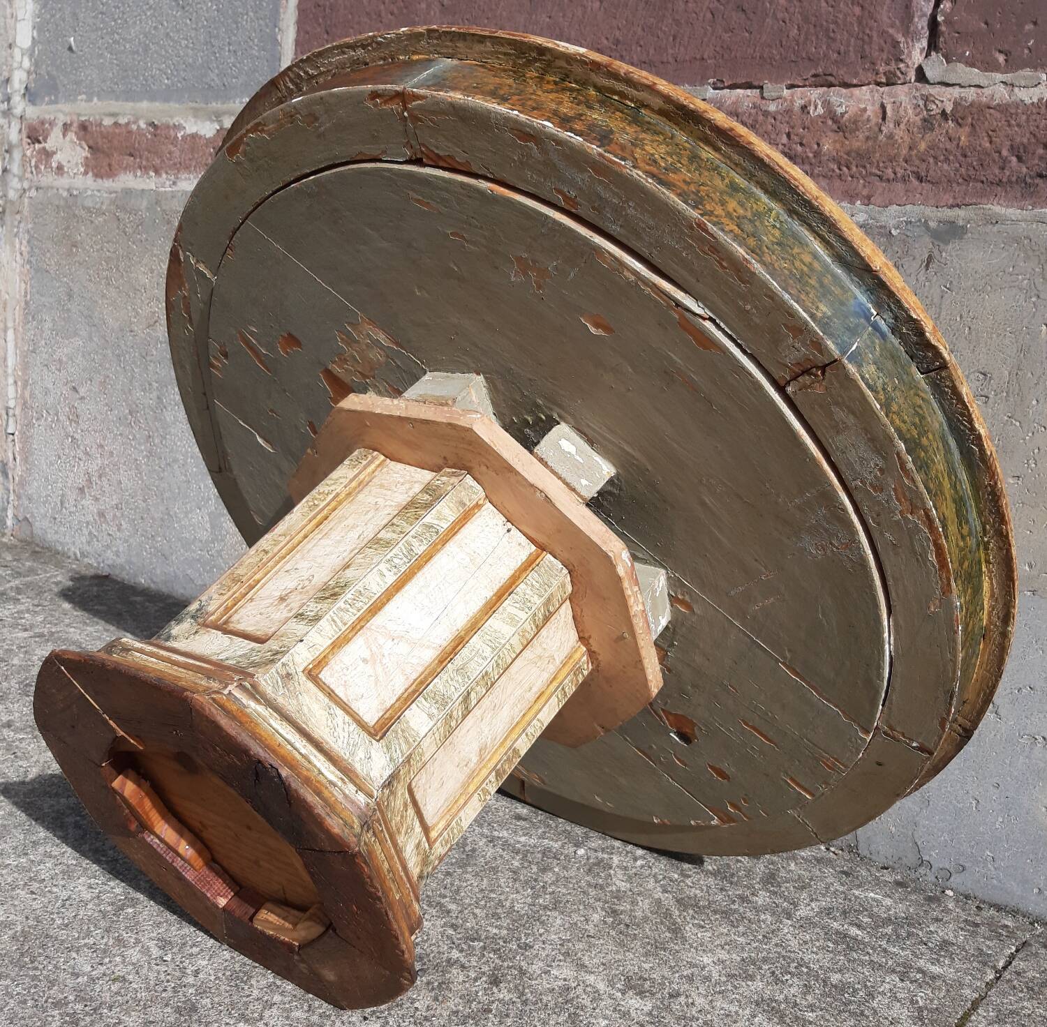 Coffee table (polychrome wood)