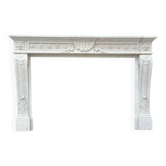 Cheminée De Style Louis XVI En Marbre De Carrare Très Finement Sculptée Ver