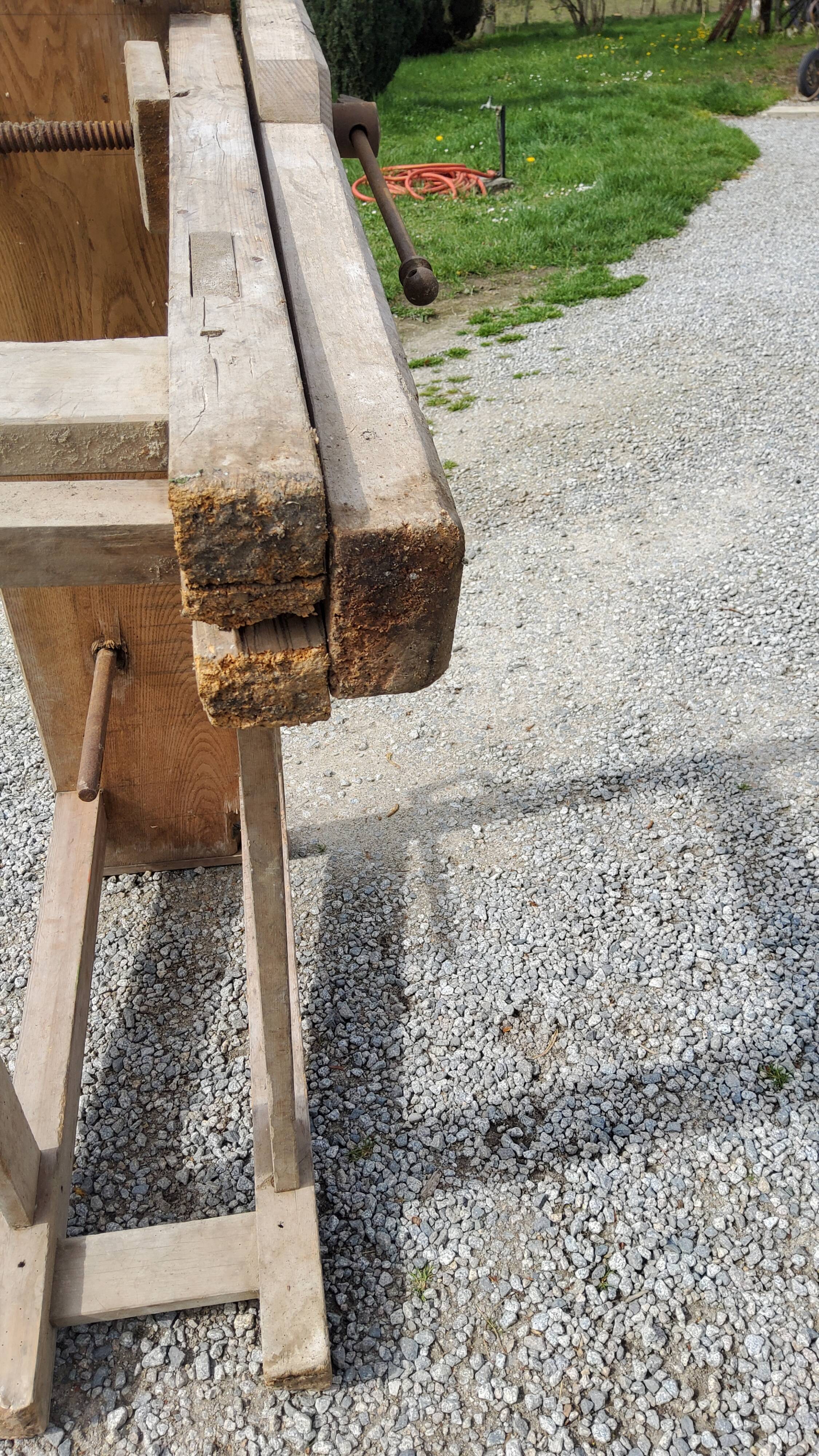 Old wooden workbench 126cm