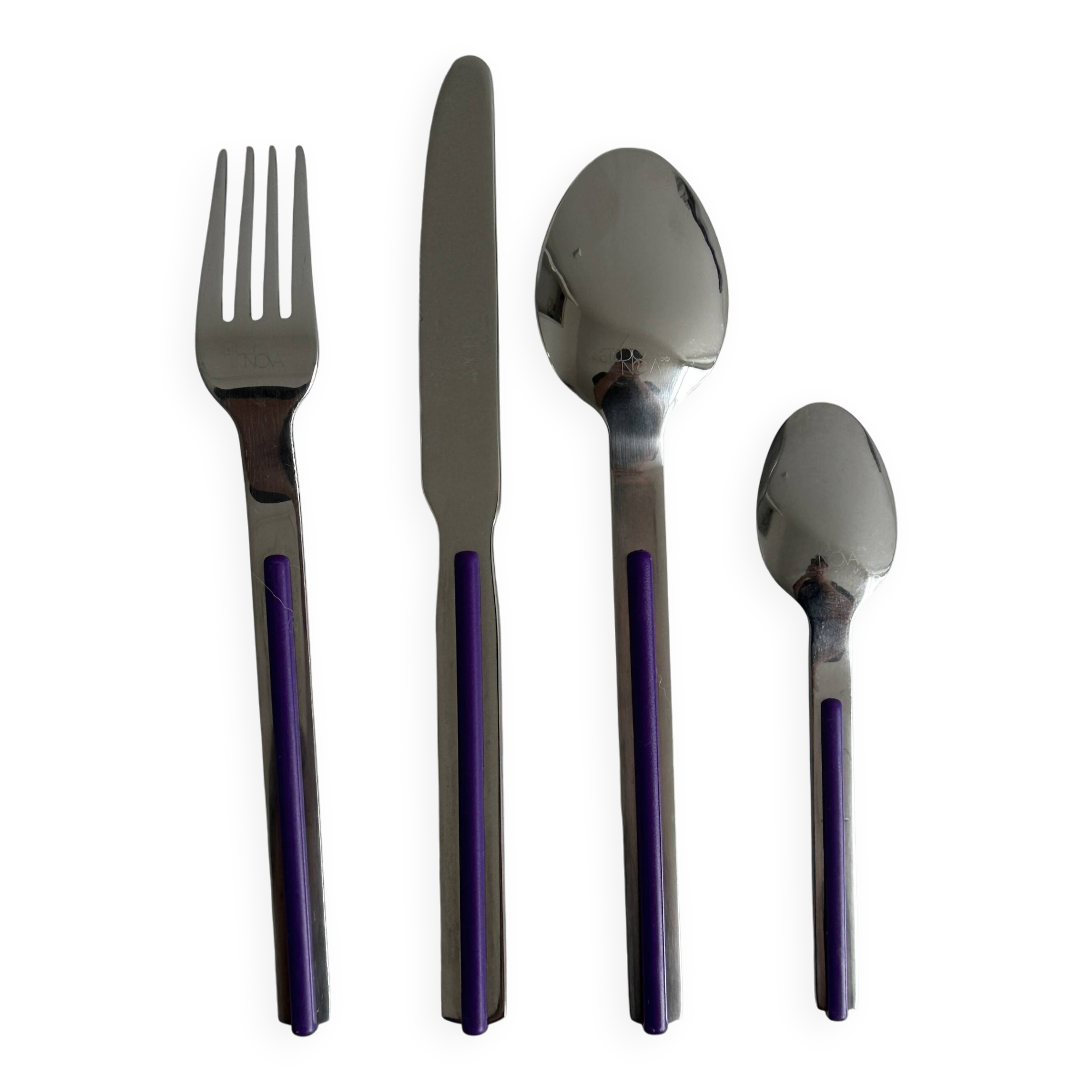 Set of 24 stainless steel and purple plastic cutlery