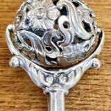 Ancien hochet grelot en argent