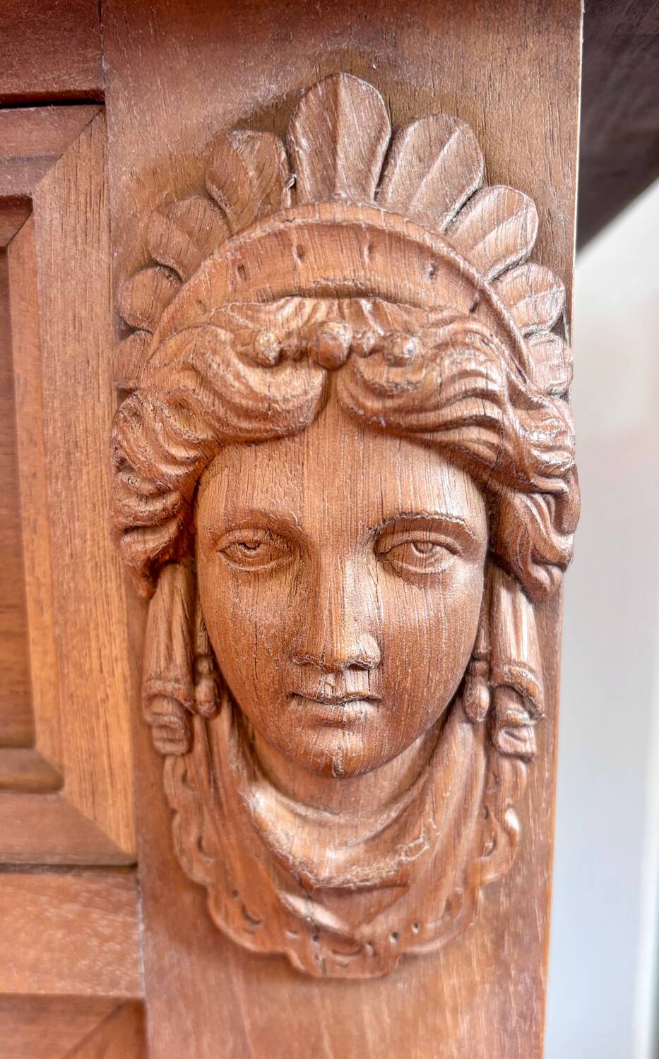 Buffet ancien suisse en chêne