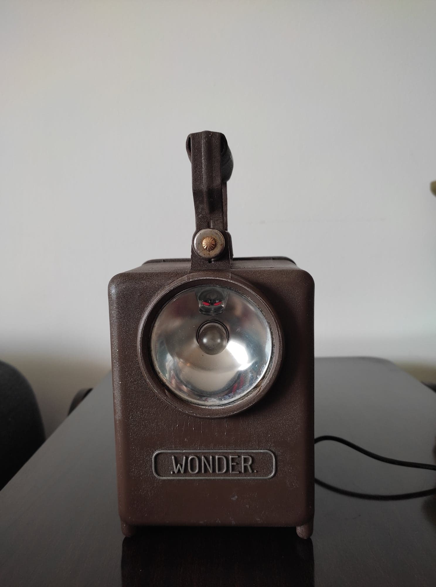 Wonder agral lamp in cast iron 1950/1970