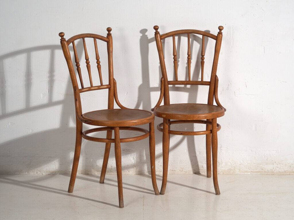 Set of 4 antique bentwood chairs in Thonet style – Central Europe, circa 1900