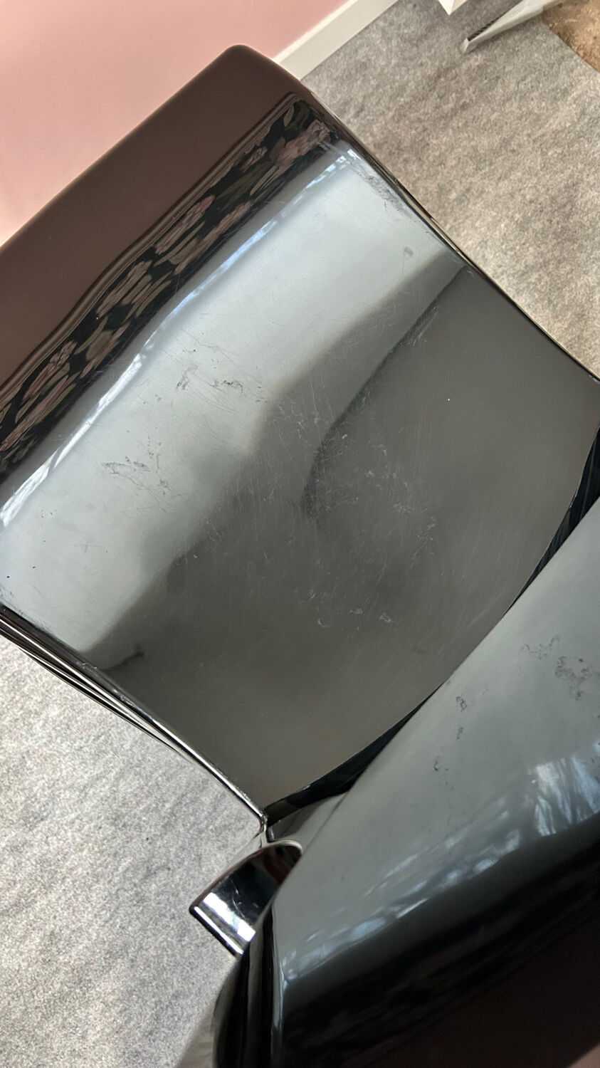 4 Queen chairs 650 Pedrali