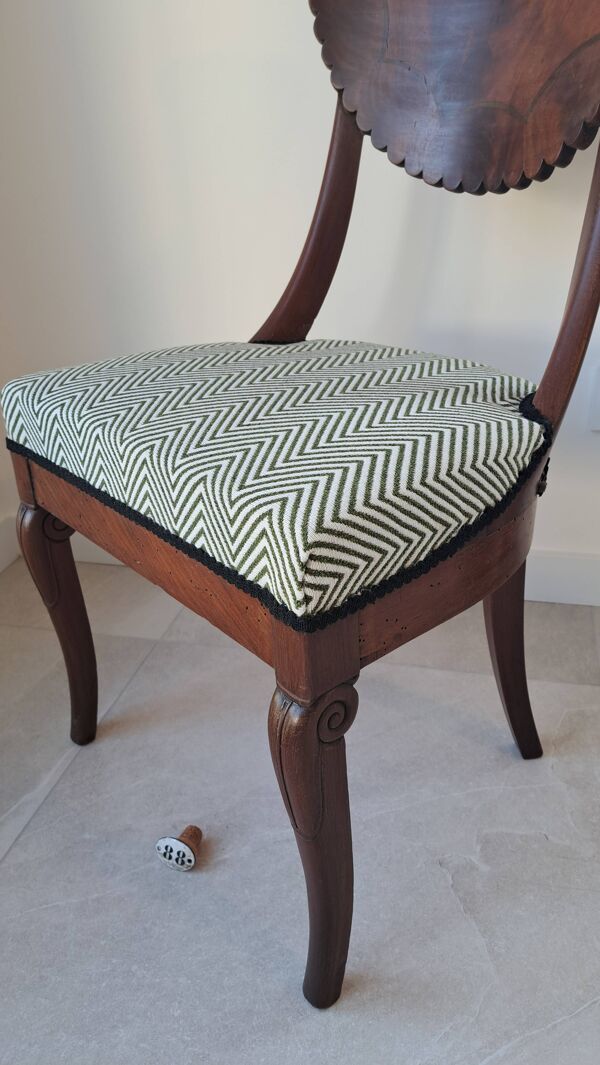 Paire de chaises gondole acajou– style Empire – XXe siècle, rénovées