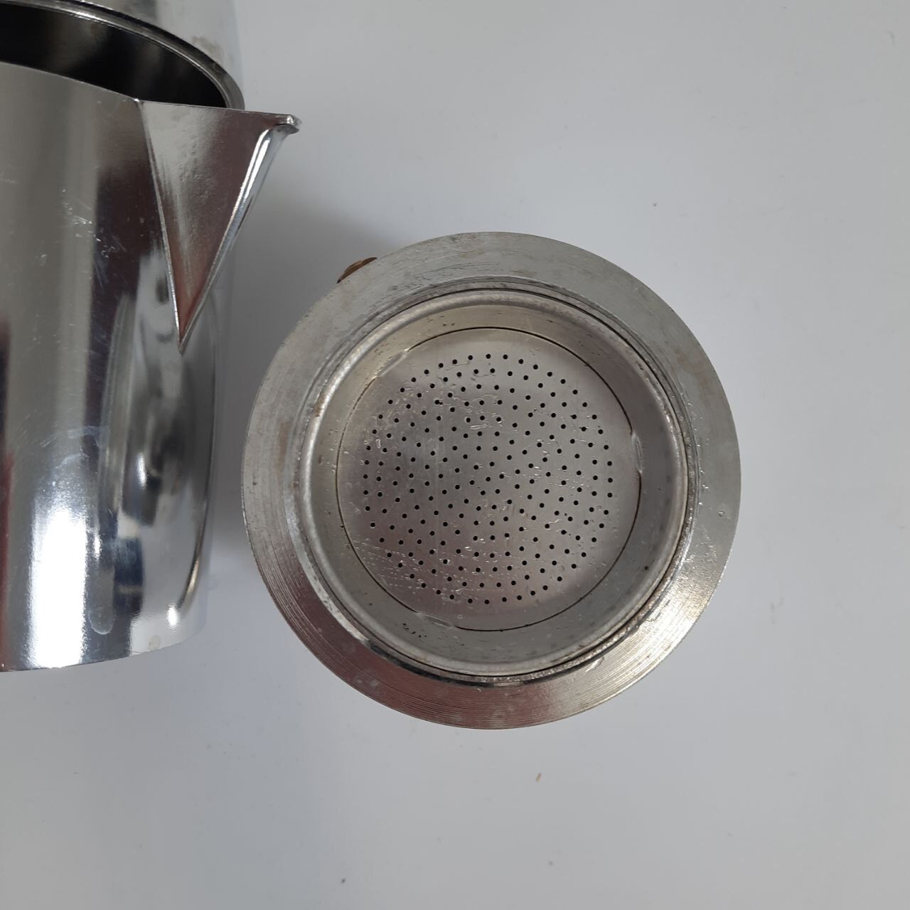 Coffee maker design Alessi, la cupola, designer Aldo Rossi