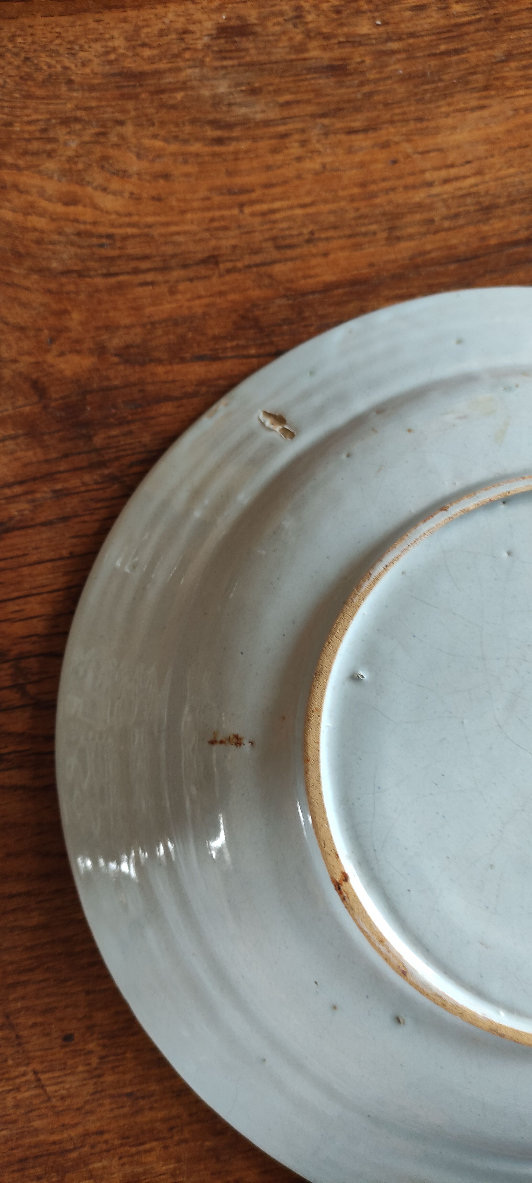 Old Delft dish 17th century Chinese decoration